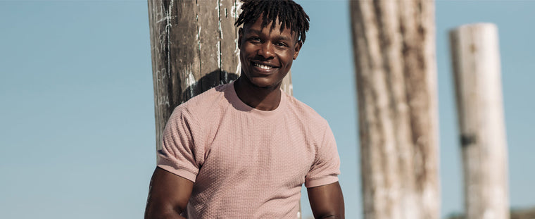 How to remove the toupee and clean it